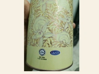 Tin CEO Bakes dengan Cop Halal Jakim dan MeSTI